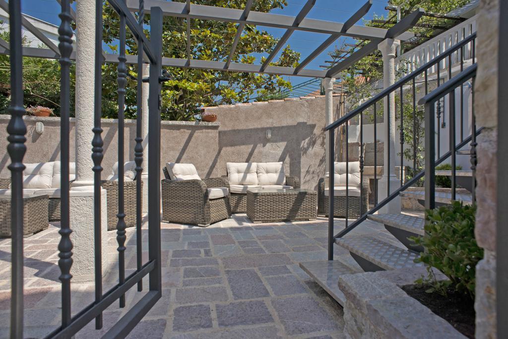 Piazza Apartments 2 Petrovac Стая снимка